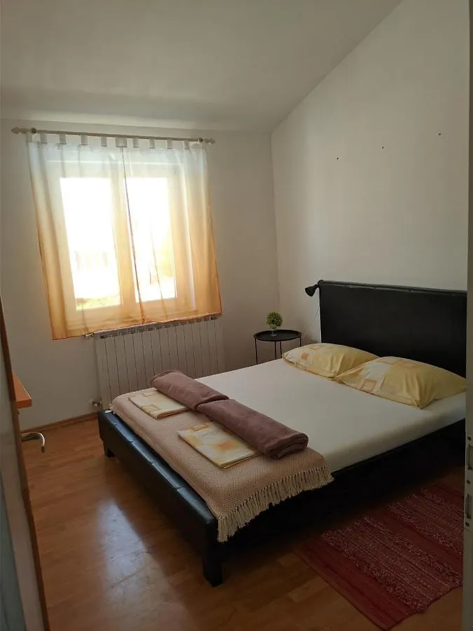 Villa Triton Vinkuran 3*,