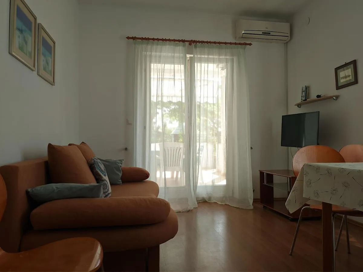 Villa Triton Vinkuran Pensión