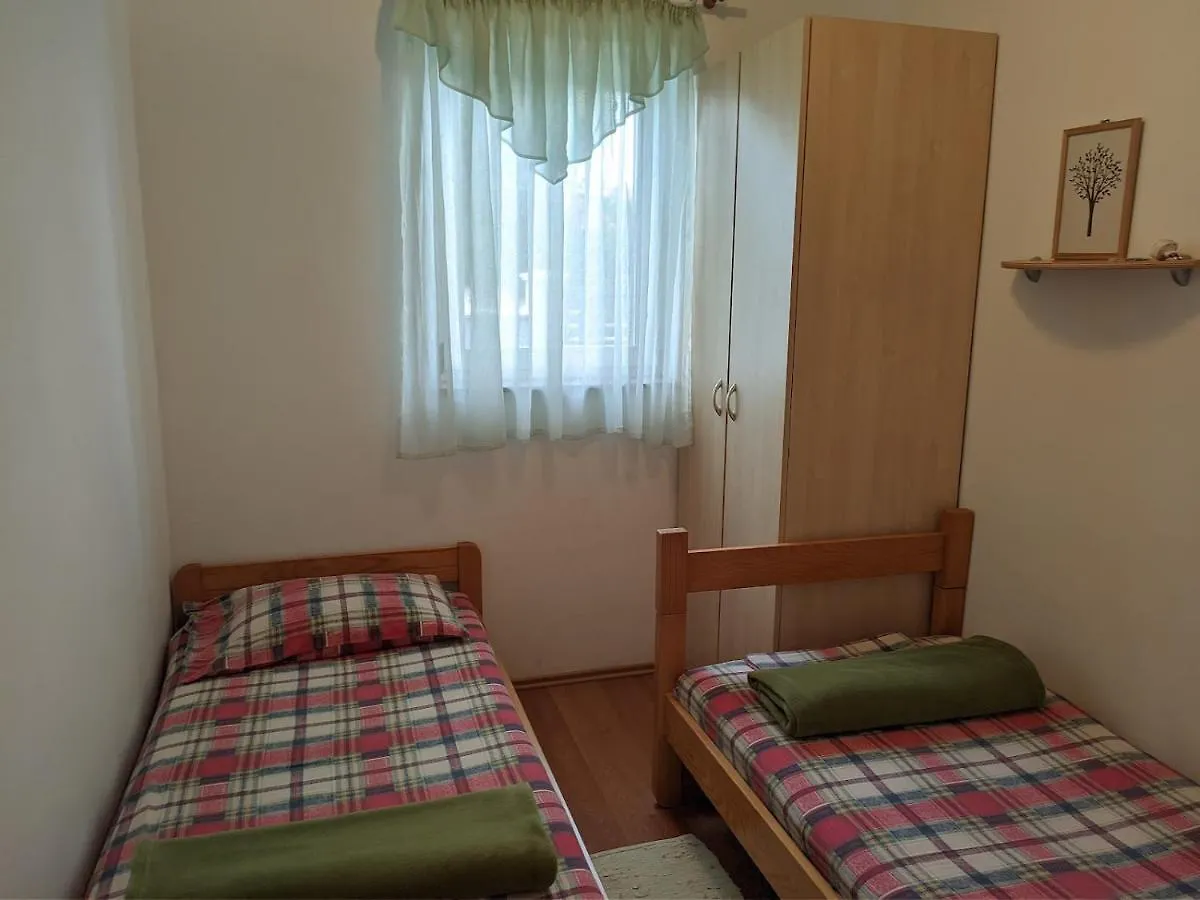 Villa Triton Vinkuran 3*,  Croacia