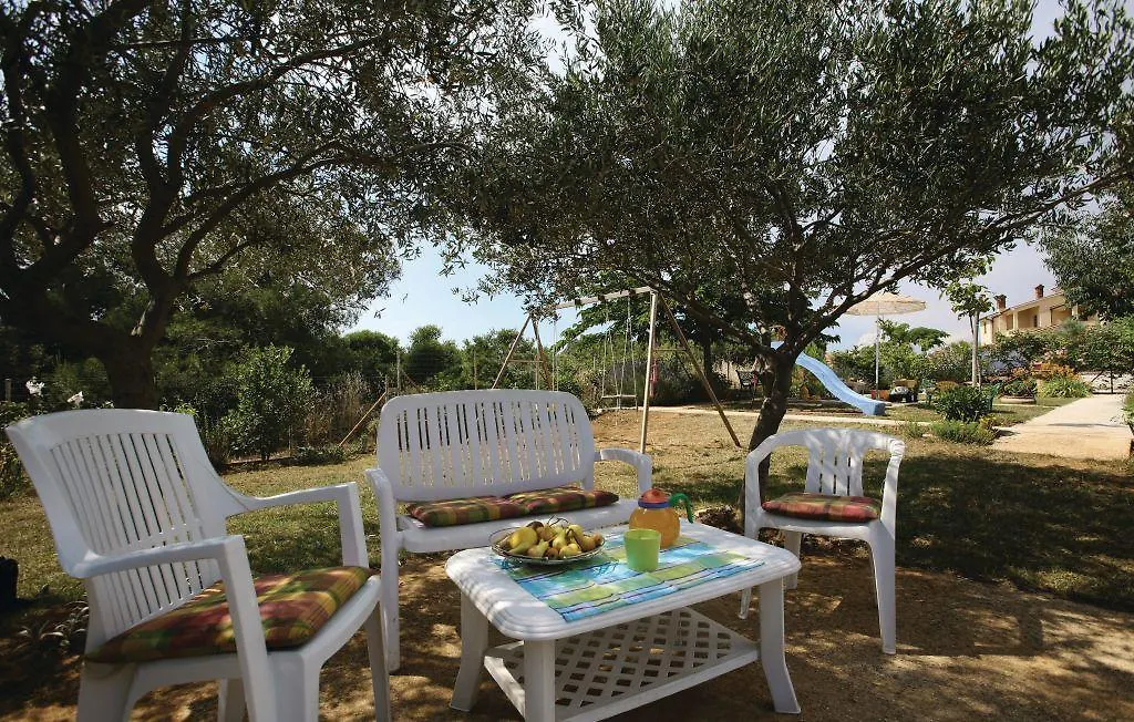 Villa Triton Vinkuran 3*,  Croacia