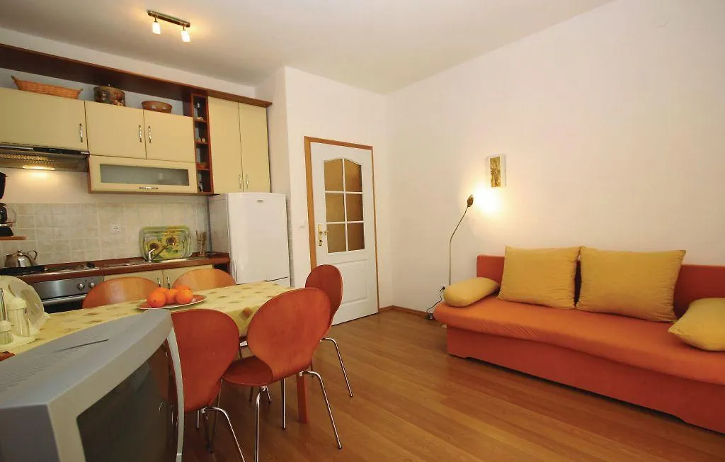 Pensión Villa Triton Vinkuran